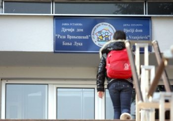 ŠTIĆENICE DOMA NAVODIO NA PROSTITUCIJU: Priveden Banjalučanin osumnjičen za podvođenje maloljetnica