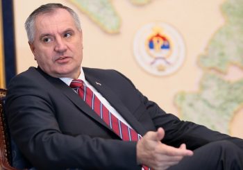 Premijer Višković razgovarao sa načelnicima opština i predstavnicima domaćih mljekara