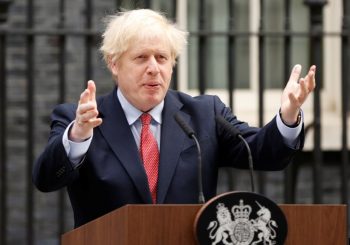 AKO IM SE PROMIJENI STATUS U KINI: Boris Džonson nudi milionima stanovnika Hong Konga britanske pasoše