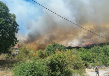 Nadljudskim naporima posade helikoptera ugašen požar nad Banjevcima