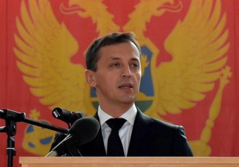 BIO PONOSAN KAD GA JE DOBIO: Ministar odbrane CG Predrag Bošković vratio Patrijaršiji Orden Svetog Save