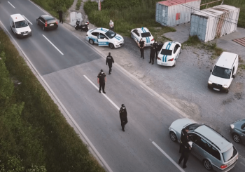 'Demokratija' u izvedbi DPS: Crnogorska policija zbog auto-litija blokira važnije putne pravce!