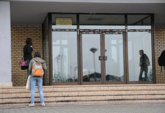 Roditelji protiv čestih promjena učiteljica, traže stalnu zamjenu ili djeca neće u školu