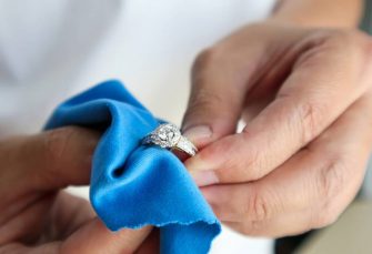 Trikovi za čišćenje srebra: Mogu vam pomoći da povratite sjaj vašem nakitu