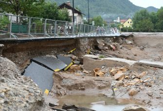 "Ovo prvi put vidim i doživljavam" Spasilac iz BiH se javio iz Slovenije i opisao kakav haos vlada u toj zemlji nakon poplava